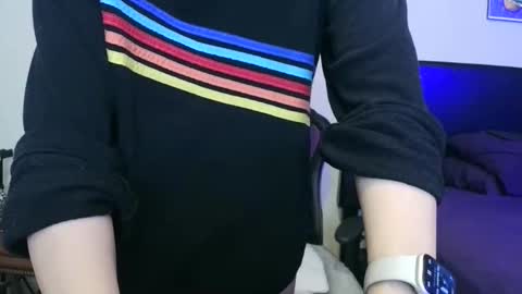 Snapshot of sparkle_pinuppp chatting on 11-15-25, 10:01 Tip 1 token Follow me on instagram Sparkle pinuppp online show from 11-15-25, 10:01