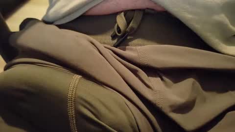 Snapshot of sparklenuts17 chatting on 12-18-24, 02:38 sparklenuts17 online show from 12-18-24, 02:38