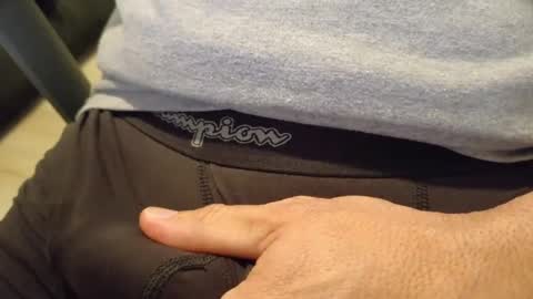 Snapshot of sparklenuts17 chatting on 02-11-25, 03:18 sparklenuts17 online show from 02-11-25, 03:18