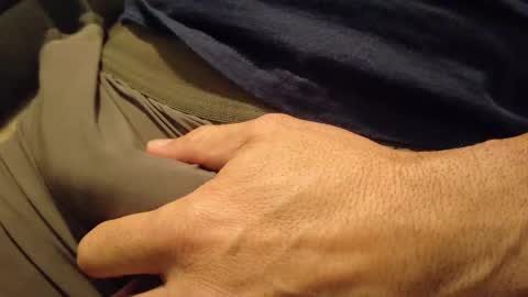 Snapshot of sparklenuts17 chatting on 02-17-25, 02:59 sparklenuts17 online show from 02-17-25, 02:59