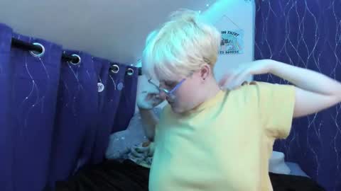 Atticus Pendragon online show from 11-30-25, 10:58