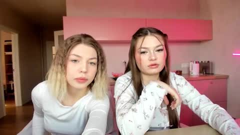 sparkly_18 online show from 03-26-26, 08:53