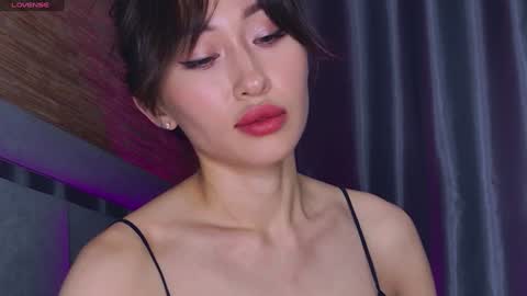Snapshot of special_person chatting on 01-18-25, 04:21 Nicole online show from 01-18-25, 04:21