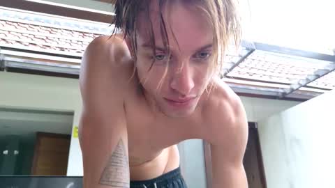 Snapshot of specter_of_cummunism chatting on 03-02-26, 05:08 Sasha -- online show from 03-02-26, 05:08