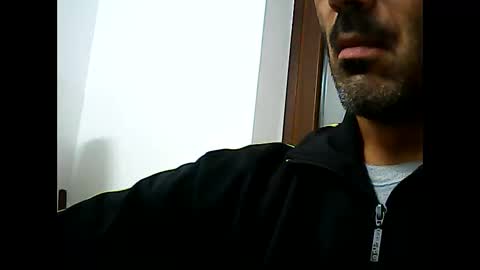 Snapshot of speed0800 chatting on 11-11-25, 10:43 Speed online show from 11-11-25, 10:43