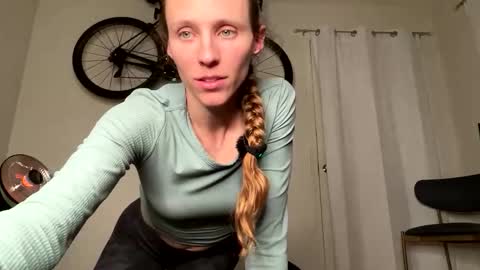 Cycling Couple online show from 02-01-26, 04:55