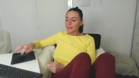 Carla online show from 02-17-25, 03:53