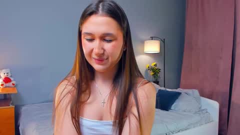 Elva online show from 12-14-25, 07:07