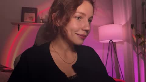 Snapshot of spicy___caramel chatting on 10-18-25, 04:52 spicy___caramel online show from 10-18-25, 04:52