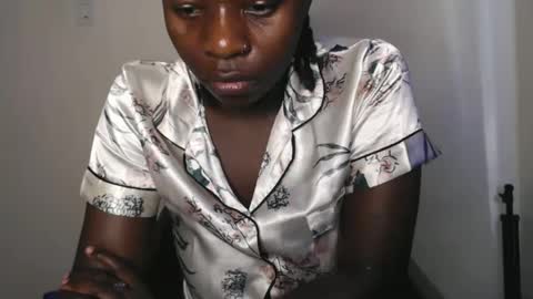 Snapshot of spicy_boobs chatting on 01-19-25, 05:05 Spicey online show from 01-19-25, 05:05