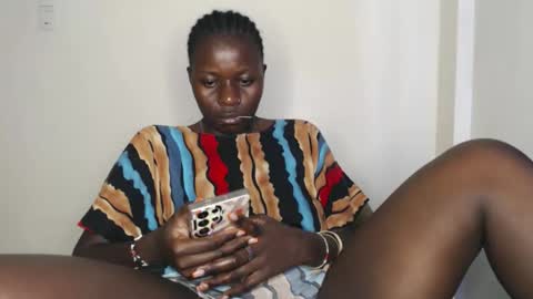 Snapshot of spicy_boobs chatting on 11-13-25, 07:29 Spicey online show from 11-13-25, 07:29