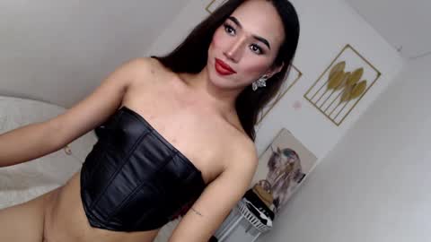 Alora online show from 12-10-24, 10:05