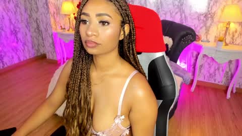 Snapshot of spicyamelia chatting on 01-13-25, 01:06 Amelia GTM-5 817 IG Spicychoco am online show from 01-13-25, 01:06