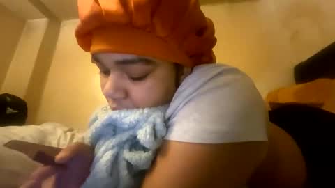 spicymami29 online show from 10-05-25, 08:12