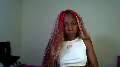 Snapshot of spicyshante chatting on 10-15-25, 06:52 Shante online show from 10-15-25, 06:52