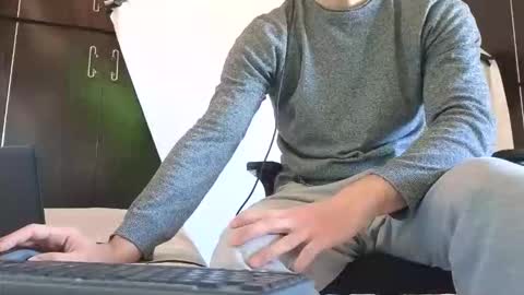 Snapshot of spider_0090 chatting on 10-28-25, 09:46 Marco. When Im offline you can view premium content in bio online show from 10-28-25, 09:46