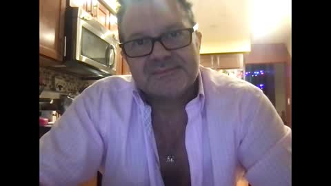 Snapshot of spike69old chatting on 12-15-24, 06:15 spike69old online show from 12-15-24, 06:15