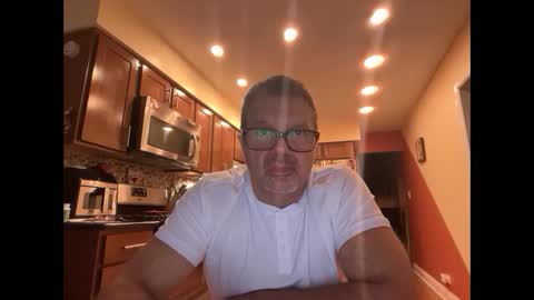 Snapshot of spike69old chatting on 10-21-25, 10:32 spike69old online show from 10-21-25, 10:32