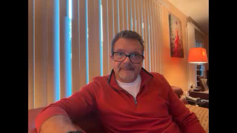 Snapshot of spike69old chatting on 10-24-25, 10:39 spike69old online show from 10-24-25, 10:39