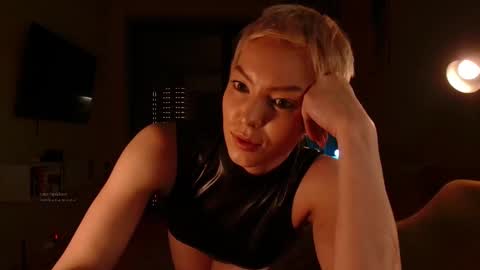 Elizabeth online show from 12-15-25, 03:38