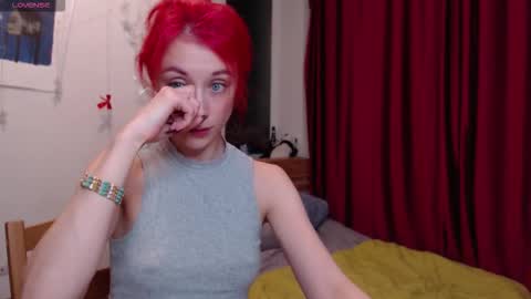 Snapshot of spoilme_gently chatting on 10-12-25, 06:18 Abby online show from 10-12-25, 06:18