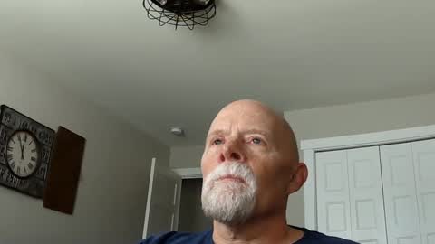 Snapshot of sportfish chatting on 09-27-25, 06:57 sportfish online show from 09-27-25, 06:57