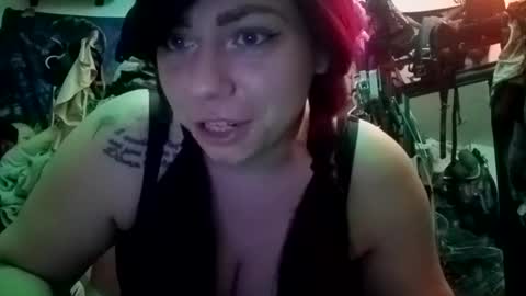 Snapshot of spunfoxxx chatting on 09-18-25, 11:29 spunfoxxx online show from 09-18-25, 11:29