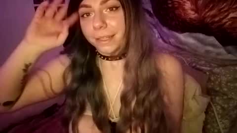 Snapshot of spunfoxxx chatting on 10-20-25, 07:47 spunfoxxx online show from 10-20-25, 07:47