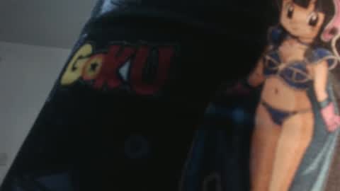 Snapshot of squirt_milk_ chatting on 01-29-25, 02:40 Carolainss online show from 01-29-25, 02:40
