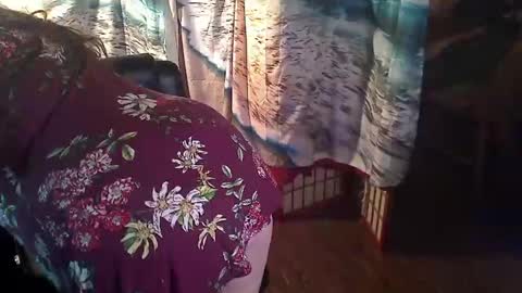 Snapshot of squirtingmama chatting on 02-12-25, 10:56 SquirtingMAMA online show from 02-12-25, 10:56