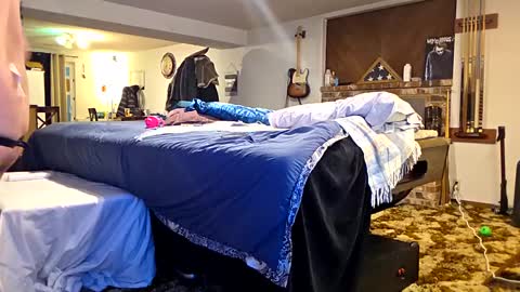 Snapshot of squirtking737 chatting on 02-09-25, 10:43 Angel the Cowboy online show from 02-09-25, 10:43