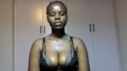 Squiter online show from 11-25-25, 04:51