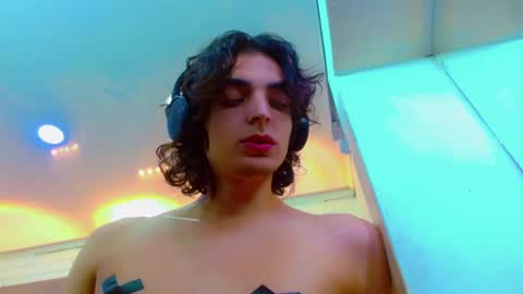 ethan online show from 11-01-25, 01:57