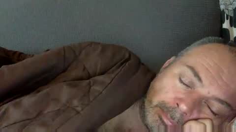 Snapshot of srekos38 chatting on 12-04-24, 07:06 srekos38 online show from 12-04-24, 07:06