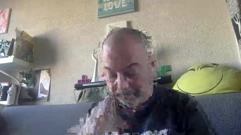 Snapshot of srekos38 chatting on 12-17-24, 12:00 srekos38 online show from 12-17-24, 12:00