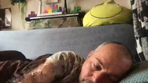 Snapshot of srekos38 chatting on 10-09-25, 08:01 srekos38 online show from 10-09-25, 08:01