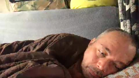 Snapshot of srekos38 chatting on 10-23-25, 09:41 srekos38 online show from 10-23-25, 09:41