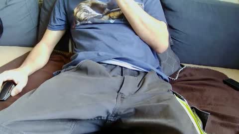 Snapshot of srevinu chatting on 11-19-25, 08:47 Srevinu online show from 11-19-25, 08:47