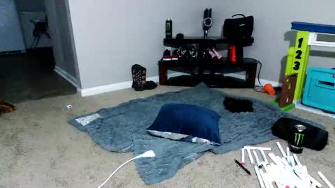 sriley386444137 online show from 02-05-25, 08:32