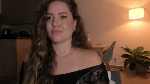 Snapshot of srta__sophie chatting on 10-27-25, 12:04 Sophie 3 online show from 10-27-25, 12:04