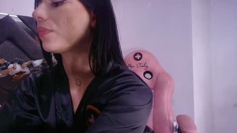 samantha online show from 12-29-24, 01:24