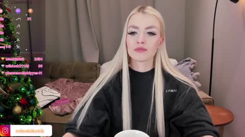 Snapshot of ssashagarter chatting on 12-29-24, 06:49 Alexandra online show from 12-29-24, 06:49