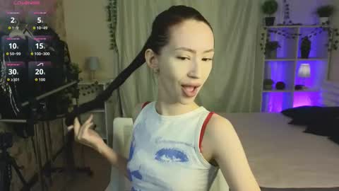 Snapshot of ssen_megan chatting on 12-14-25, 11:04 Im Megan online show from 12-14-25, 11:04