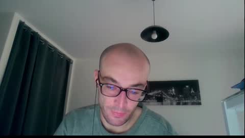 ssenzo online show from 12-23-24, 02:17
