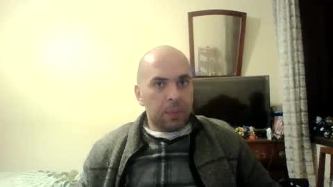 Snapshot of sstrasser chatting on 01-07-25, 01:06 ShYgUy online show from 01-07-25, 01:06