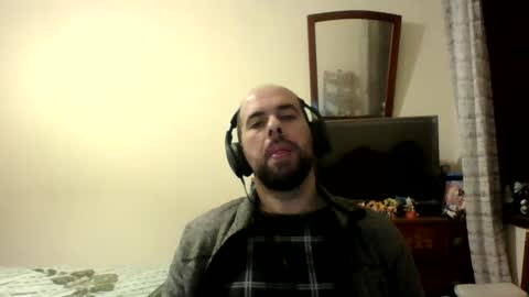 Snapshot of sstrasser chatting on 02-15-25, 01:10 ShYgUy online show from 02-15-25, 01:10