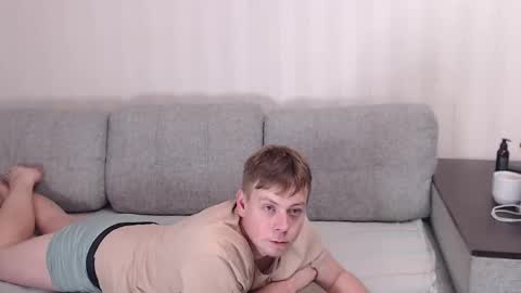 Joe Peach online show from 11-05-25, 01:44