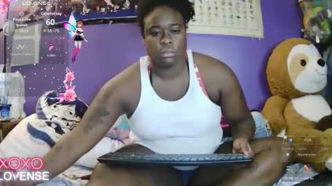 Snapshot of staceesparklezxxx chatting on 11-18-25, 05:45 Stacee online show from 11-18-25, 05:45