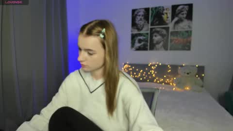 stacey__doll online show from 10-06-25, 01:03