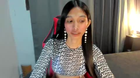 Snapshot of staceycummer chatting on 02-19-25, 11:17 staceycummer online show from 02-19-25, 11:17
